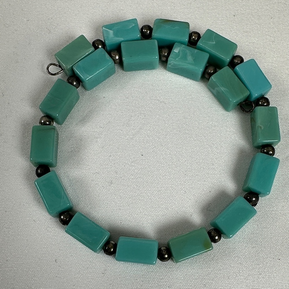 Turquoise and Blue Beaded Bracelet Set - Picture 8 of 15